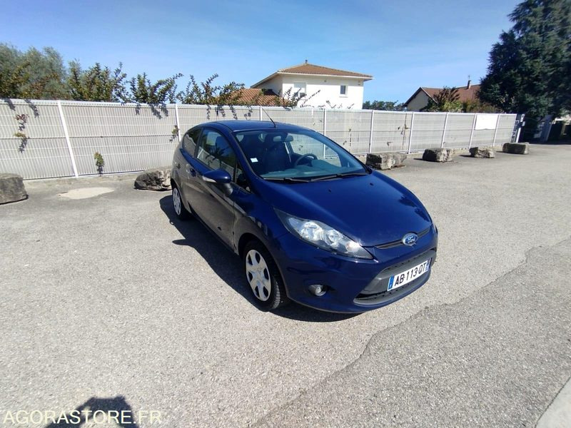 FORD FIESTA 1.4 TDCI DIESEL - ANNEE 2009 - 168000 KMS - 5 PLACES - Легковий автомобіль: фото 1 FORD FIESTA 1.4 TDCI DIESEL - ANNEE 2009 - 168000 KMS - 5 PLACES - Легковий автомобіль: фото 1