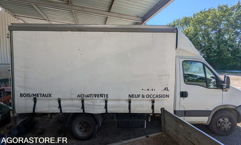 FOURGON IVECO 35C18 - 2008 - 182 000 KM - Суцільнометалевий фургон: фото 3 FOURGON IVECO 35C18 - 2008 - 182 000 KM - Суцільнометалевий фургон: фото 3