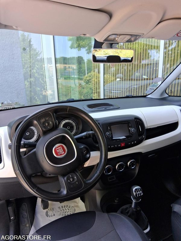 Fiat 500 L GNV POPSTAR MINISPACE DE 2016 - Легковий автомобіль: фото 2 Fiat 500 L GNV POPSTAR MINISPACE DE 2016 - Легковий автомобіль: фото 2