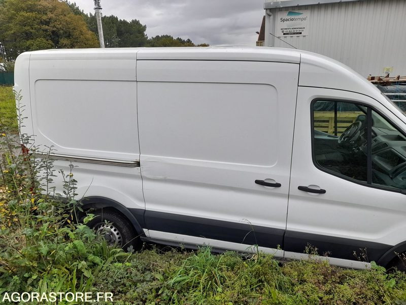 Ford Transit - 2015 - 104229 Kms - Суцільнометалевий фургон: фото 2 Ford Transit - 2015 - 104229 Kms - Суцільнометалевий фургон: фото 2