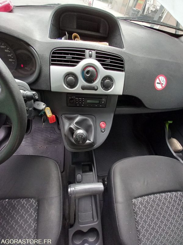 Fourgonnette frigorifique RENAULT - CN707CZ - Легковий фургон: фото 5 Fourgonnette frigorifique RENAULT - CN707CZ - Легковий фургон: фото 5