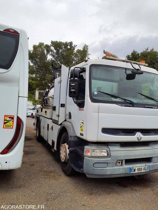 HYDROCUREUR 19T RIVARD - 2004 / 262 122 KM - Асенізатори: фото 1 HYDROCUREUR 19T RIVARD - 2004 / 262 122 KM - Асенізатори: фото 1