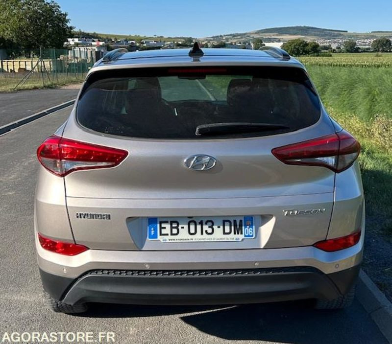 HYUNDAI TUCSON III 1.7 CRDI 141 CH EXECUTIVE 2WD DCT-7 - 2016 - 141 950 kms - Позашляховик: фото 4 HYUNDAI TUCSON III 1.7 CRDI 141 CH EXECUTIVE 2WD DCT-7 - 2016 - 141 950 kms - Позашляховик: фото 4