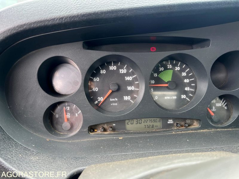 IVECO BENNE 35C12 - Малотоннажний самоскид: фото 5 IVECO BENNE 35C12 - Малотоннажний самоскид: фото 5