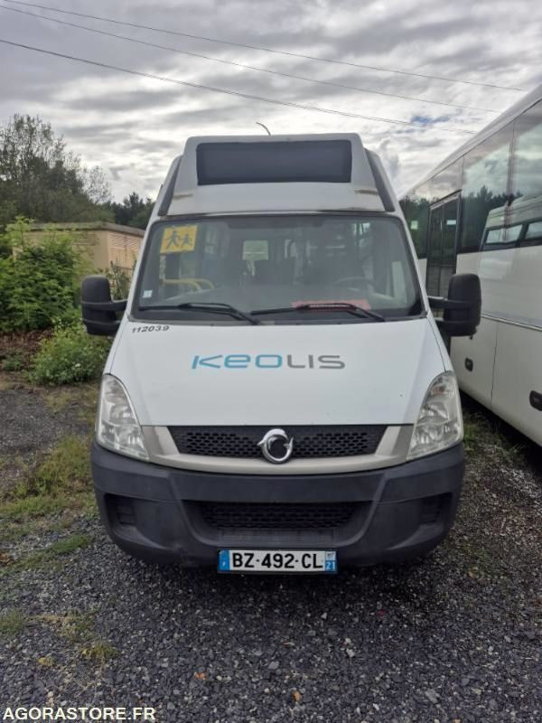 IVECO BUS DAILY N°112039 - Мікроавтобус, Пасажирський фургон: фото 1 IVECO BUS DAILY N°112039 - Мікроавтобус, Пасажирський фургон: фото 1