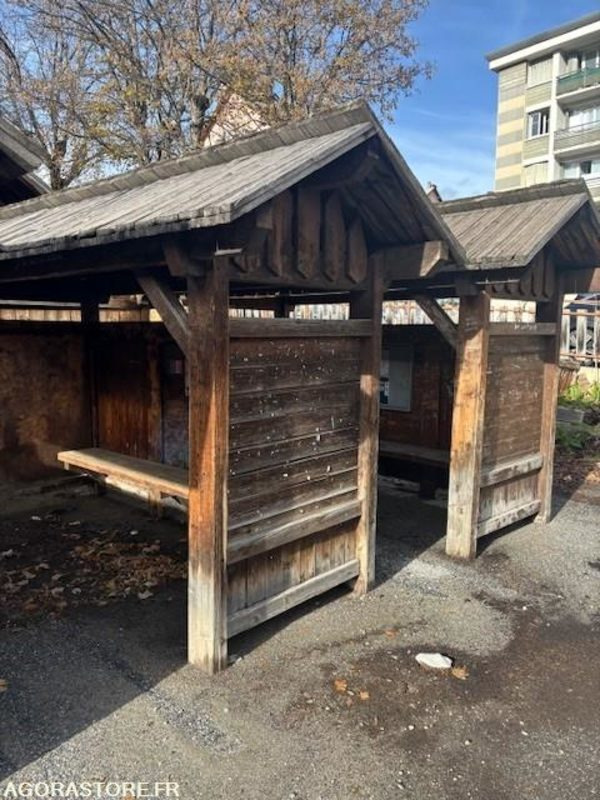 Lot de 2 abris bus bois - Інша техніка: фото 2 Lot de 2 abris bus bois - Інша техніка: фото 2