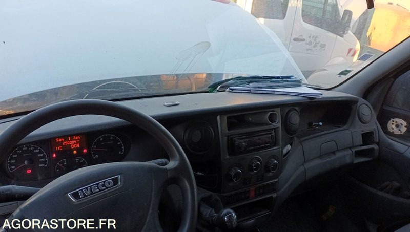 Iveco 35C13 - 2013 - 290004kms - CX-404-AK - Малотоннажний самоскид: фото 4 Iveco 35C13 - 2013 - 290004kms - CX-404-AK - Малотоннажний самоскид: фото 4