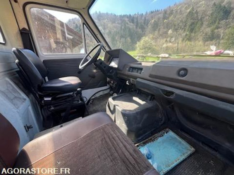 Nacelle 14 m sur Renault B70 fonctionnelle - Комерційний автомобіль: фото 4 Nacelle 14 m sur Renault B70 fonctionnelle - Комерційний автомобіль: фото 4
