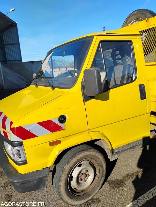 Peugeot tri-benne - Комерційний автомобіль: фото 4 Peugeot tri-benne - Комерційний автомобіль: фото 4