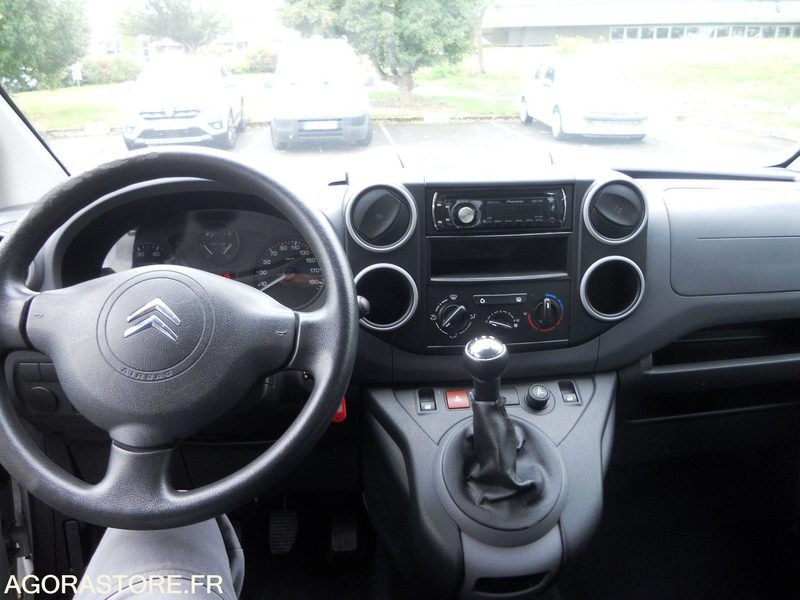 LOT 4 SLT - CITROEN BERLINGO - Легковий автомобіль: фото 4 LOT 4 SLT - CITROEN BERLINGO - Легковий автомобіль: фото 4
