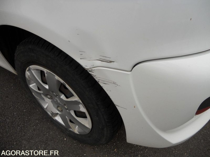 LOT 9 SLT - PEUGEOT 206+ GENERATION - Легковий автомобіль: фото 5 LOT 9 SLT - PEUGEOT 206+ GENERATION - Легковий автомобіль: фото 5