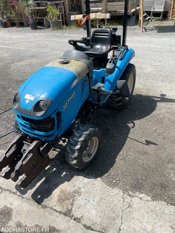 LS 27 - Micro-tracteur - avec différents outils - 709 H - 2014 - Трактор: фото 5 LS 27 - Micro-tracteur - avec différents outils - 709 H - 2014 - Трактор: фото 5