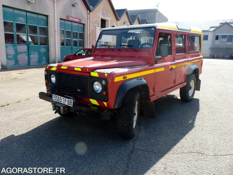 Land Rover Defender Long - Позашляховик: фото 2 Land Rover Defender Long - Позашляховик: фото 2