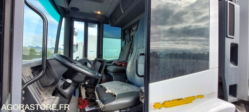 MERCEDES ECONIC - 2015 - Сміттєвози: фото 5 MERCEDES ECONIC - 2015 - Сміттєвози: фото 5