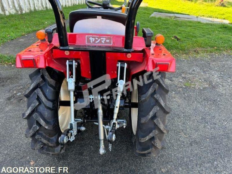 MICROTRACTEUR YANMAR 16CV 3 CYLINDRES DIESEL D'OCCASION 4 RM PDF 3 PTS COMPLET - Трактор: фото 5 MICROTRACTEUR YANMAR 16CV 3 CYLINDRES DIESEL D'OCCASION 4 RM PDF 3 PTS COMPLET - Трактор: фото 5