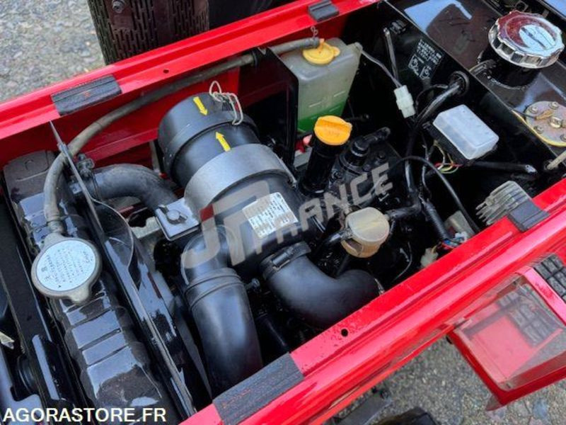 MICROTRACTEUR YANMAR 16CV 3 CYLINDRES DIESEL D'OCCASION 4 RM PDF 3 PTS COMPLET - Трактор: фото 4 MICROTRACTEUR YANMAR 16CV 3 CYLINDRES DIESEL D'OCCASION 4 RM PDF 3 PTS COMPLET - Трактор: фото 4