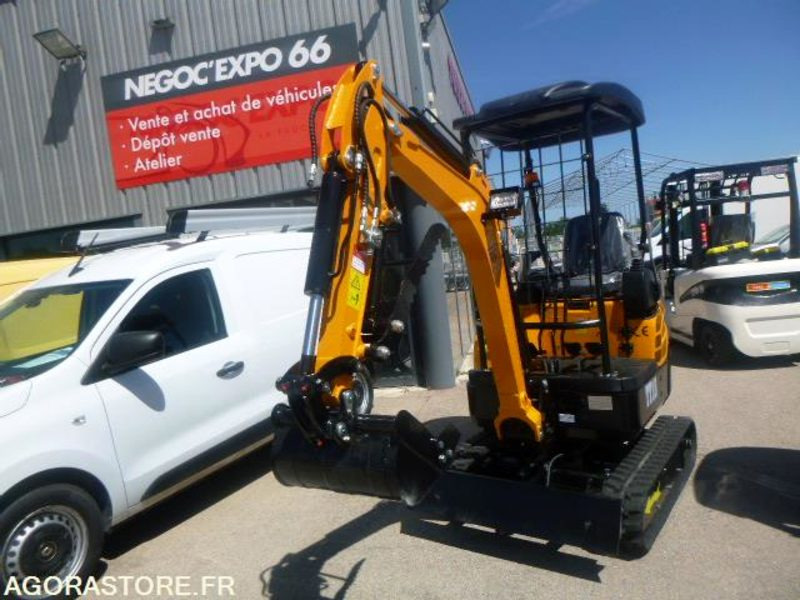 MINIPELLE 1T8 MOTEUR 3 CYLINDRES KUBOTA - Екскаватор: фото 4 MINIPELLE 1T8 MOTEUR 3 CYLINDRES KUBOTA - Екскаватор: фото 4