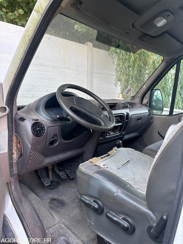 Master - Суцільнометалевий фургон: фото 3 Master - Суцільнометалевий фургон: фото 3