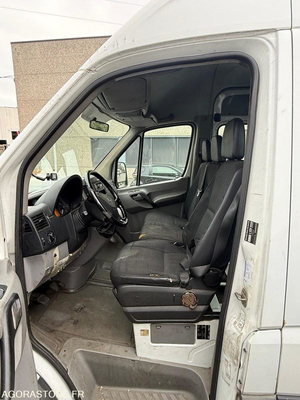Mercedes Sprinter - Мікроавтобус, Пасажирський фургон: фото 4 Mercedes Sprinter - Мікроавтобус, Пасажирський фургон: фото 4