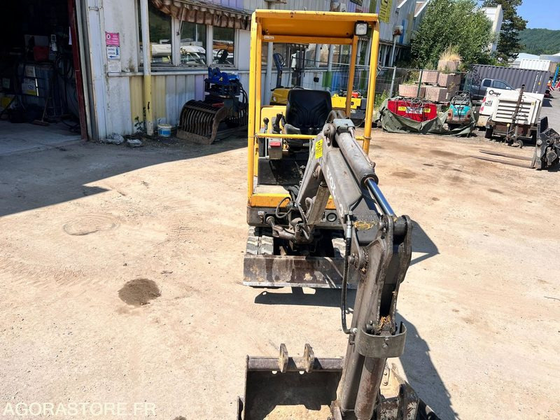 Mini-pelle Volvo EC15 B XT 1,5T - Année 2004 - 2290 heures - Міні-екскаватор: фото 5 Mini-pelle Volvo EC15 B XT 1,5T - Année 2004 - 2290 heures - Міні-екскаватор: фото 5