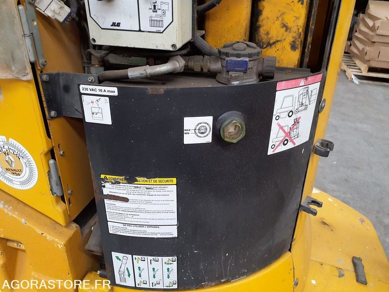 Nacelles à mât vertical GROVE TOUCAN 861 - Підйомник: фото 4 Nacelles à mât vertical GROVE TOUCAN 861 - Підйомник: фото 4