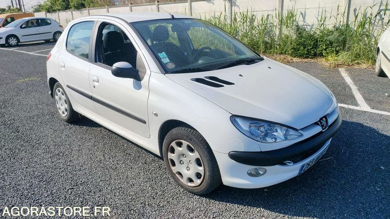 PEUGEOT 206 - 2005 - 142538kms - Легковий автомобіль: фото 1 PEUGEOT 206 - 2005 - 142538kms - Легковий автомобіль: фото 1