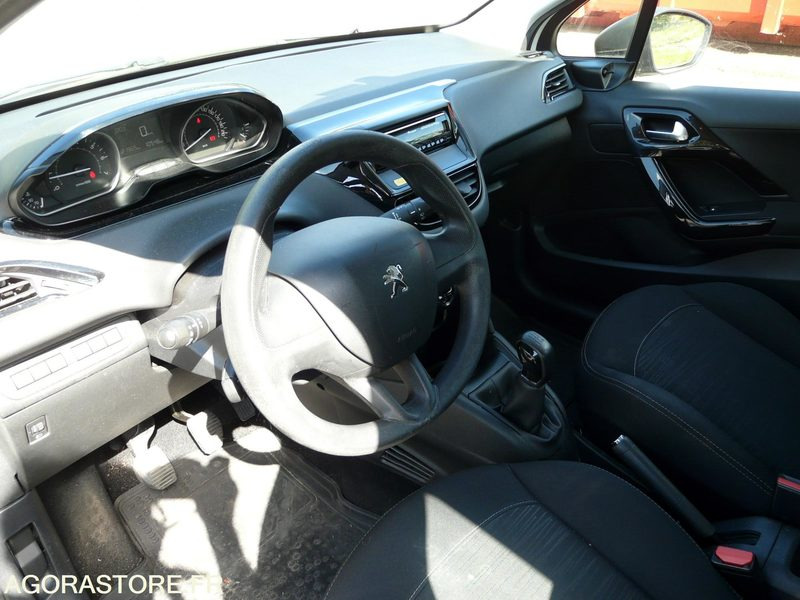 PEUGEOT 208 DX190CZ - Легковий автомобіль: фото 5 PEUGEOT 208 DX190CZ - Легковий автомобіль: фото 5