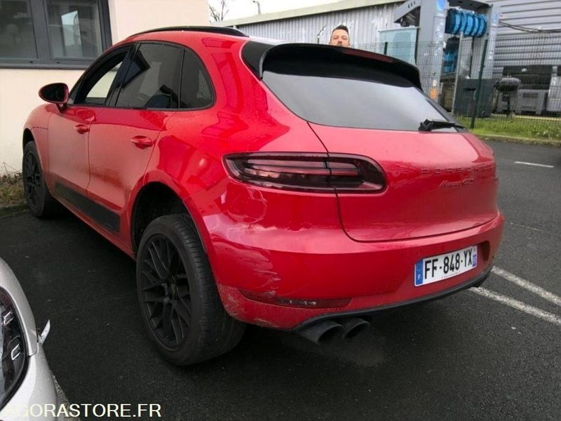 PORSCHE MACAN GTS 3.0 BI-TURBO 360 CH - Позашляховик: фото 1 PORSCHE MACAN GTS 3.0 BI-TURBO 360 CH - Позашляховик: фото 1