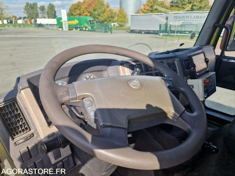 PORTEUR BOM 16T VOLVO GEESINK (C4007) 2014 (215740 KMS) - Сміттєвози: фото 5 PORTEUR BOM 16T VOLVO GEESINK (C4007) 2014 (215740 KMS) - Сміттєвози: фото 5
