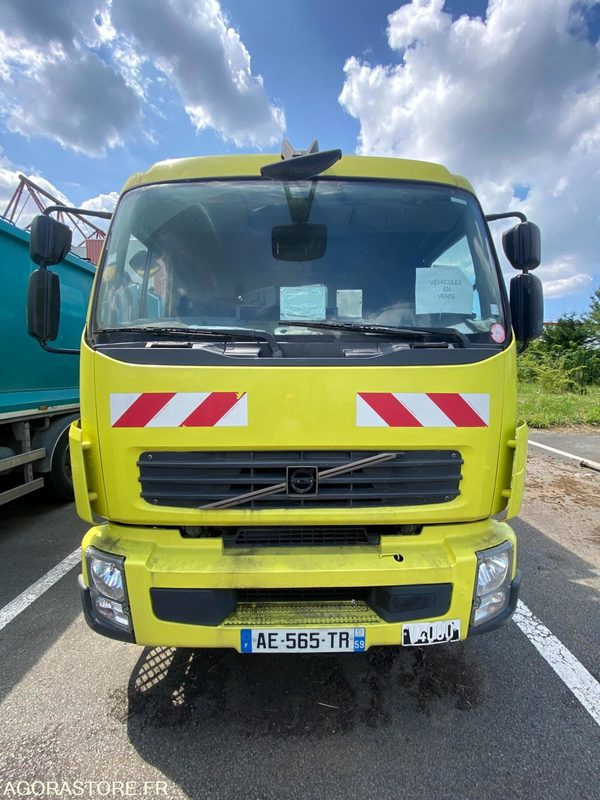 PORTEUR BOM 16T VOLVO NORBA- 244 767 KM- 2009 (4000) - Сміттєвози: фото 2 PORTEUR BOM 16T VOLVO NORBA- 244 767 KM- 2009 (4000) - Сміттєвози: фото 2