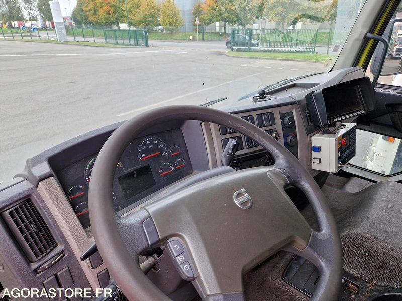 PORTEUR BOM 26T VOLVO GEESINK (C4005) 2014 (120579 KMS) - Сміттєвози: фото 5 PORTEUR BOM 26T VOLVO GEESINK (C4005) 2014 (120579 KMS) - Сміттєвози: фото 5