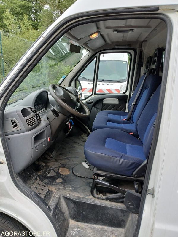 Peugeot Boxer (51802) - Суцільнометалевий фургон: фото 4 Peugeot Boxer (51802) - Суцільнометалевий фургон: фото 4