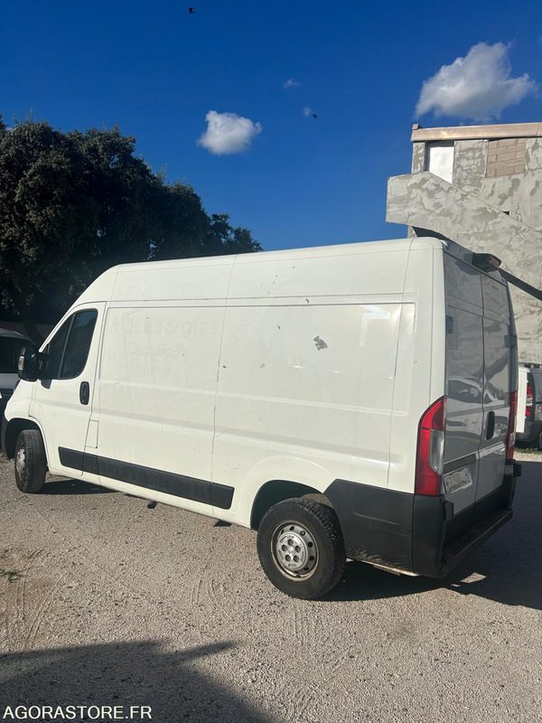 Peugeot boxer L2h2 130cv Premnium Pack clim - Легковий фургон: фото 2 Peugeot boxer L2h2 130cv Premnium Pack clim - Легковий фургон: фото 2