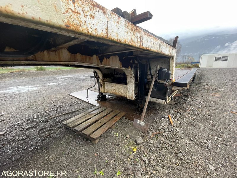 Porte-engins LECITRAILE - 2004 - en l'état (5866/4169-TZ-73) - Низькорамна платформа напівпричіп: фото 3 Porte-engins LECITRAILE - 2004 - en l'état (5866/4169-TZ-73) - Низькорамна платформа напівпричіп: фото 3