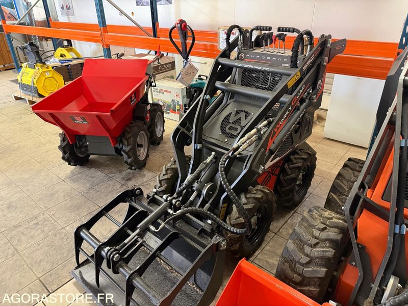 Porte outils SSQ11 PUROSANGUE Worky quad Plus Essence NEUF - Техніка для саду та городу: фото 1 Porte outils SSQ11 PUROSANGUE Worky quad Plus Essence NEUF - Техніка для саду та городу: фото 1