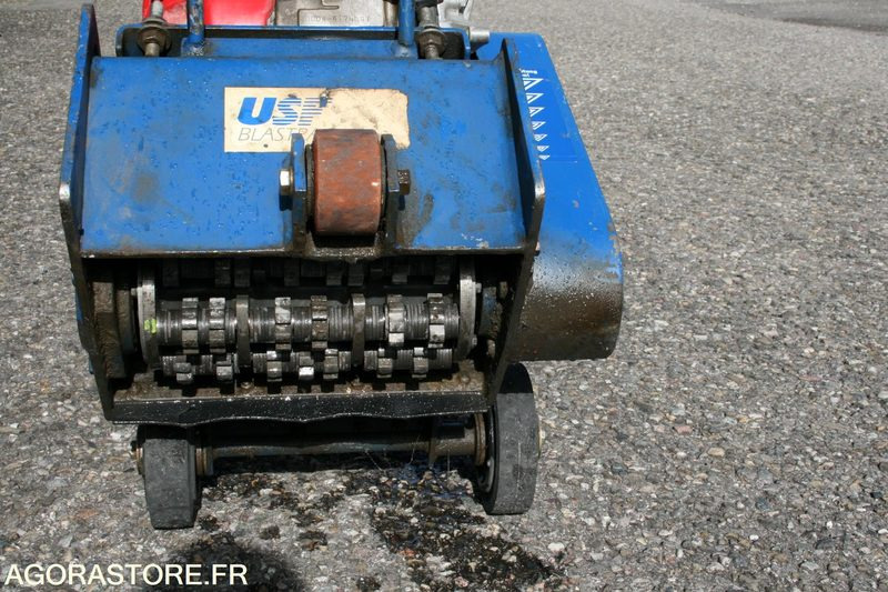 RABOTEUSE BLASTRAC 250 - Затирочна машина: фото 3 RABOTEUSE BLASTRAC 250 - Затирочна машина: фото 3