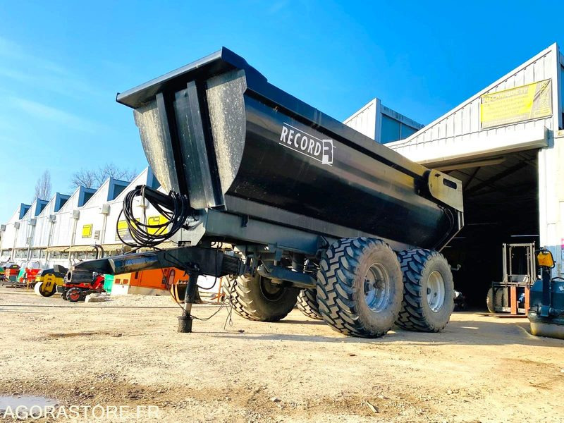 REMORQUE BENNE TP AGRICOLE RECORD TP17 - Année 2009 - Самоскид напівпричіп: фото 4 REMORQUE BENNE TP AGRICOLE RECORD TP17 - Année 2009 - Самоскид напівпричіп: фото 4