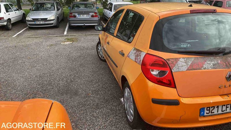 RENAULT CLIO - 2008 - 165927 KM - Легковий автомобіль: фото 3 RENAULT CLIO - 2008 - 165927 KM - Легковий автомобіль: фото 3