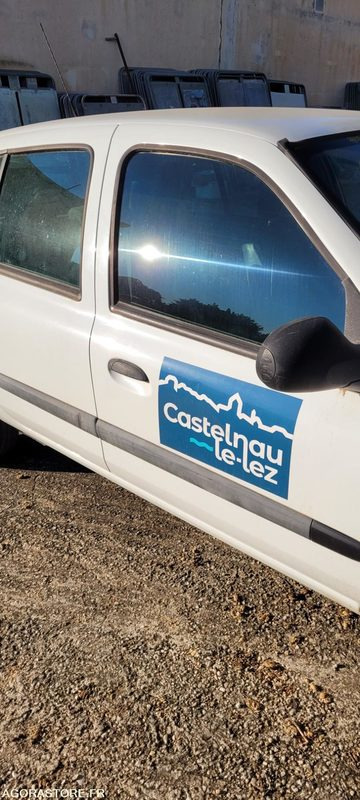 RENAULT CLIO - 2010 - Легковий автомобіль: фото 3 RENAULT CLIO - 2010 - Легковий автомобіль: фото 3