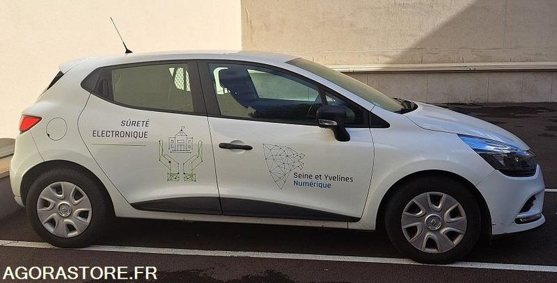 RENAULT - CLIO - 2018 - 79 000 KM - Легковий автомобіль: фото 4 RENAULT - CLIO - 2018 - 79 000 KM - Легковий автомобіль: фото 4