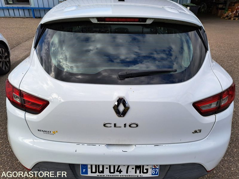 RENAULT CLIO 4 - 2015 / 193268 KM (DQ-047-MG) - Легковий автомобіль: фото 2 RENAULT CLIO 4 - 2015 / 193268 KM (DQ-047-MG) - Легковий автомобіль: фото 2