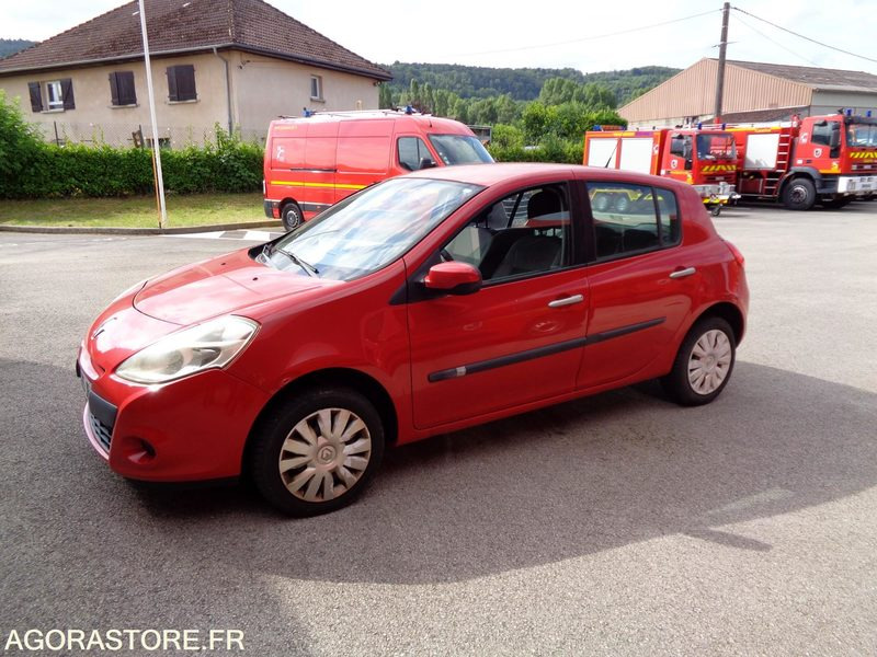 RENAULT CLIO BM.435.JB - 2011 - 196032 KM - Легковий автомобіль: фото 3 RENAULT CLIO BM.435.JB - 2011 - 196032 KM - Легковий автомобіль: фото 3