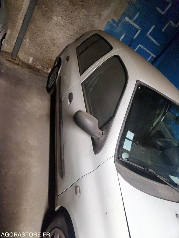 RENAULT CLIO - Легковий автомобіль: фото 2 RENAULT CLIO - Легковий автомобіль: фото 2