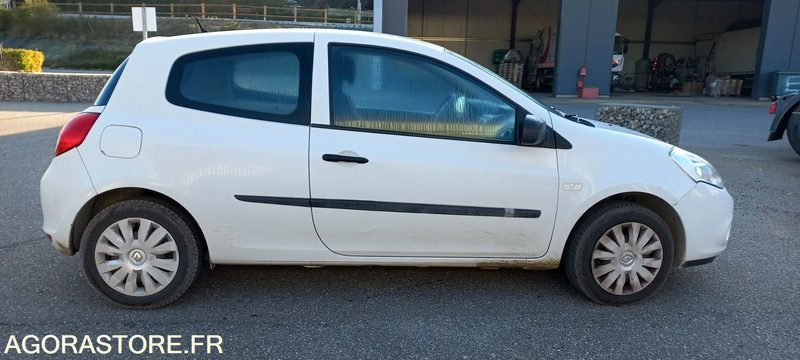 RENAULT CLIO SOCIETE de 2011 - 203 500 km (R30359) - Легковий автомобіль: фото 1 RENAULT CLIO SOCIETE de 2011 - 203 500 km (R30359) - Легковий автомобіль: фото 1