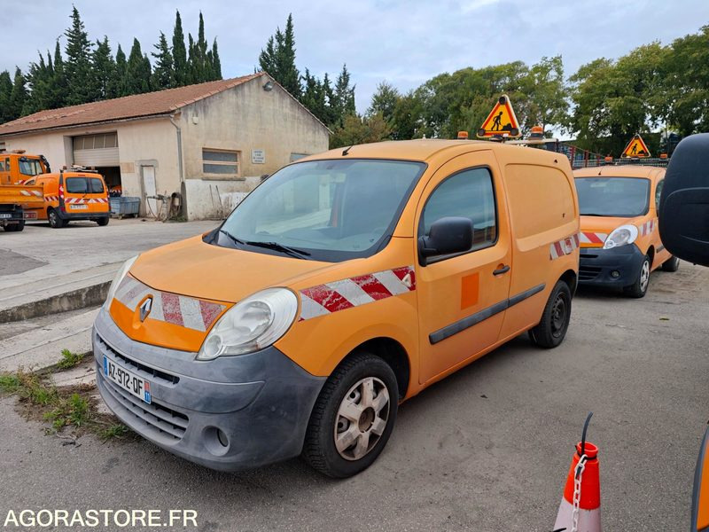 RENAULT KANGOO 1.5Dci - AZ-972-QF moteur tournant / véhicule roulant - Легковий фургон: фото 1 RENAULT KANGOO 1.5Dci - AZ-972-QF moteur tournant / véhicule roulant - Легковий фургон: фото 1