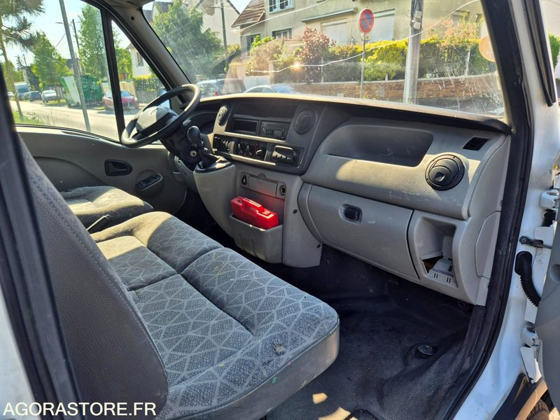 RENAULT MASTER 2.5 DCI 120 CV - 2008 - 182 425km - Суцільнометалевий фургон: фото 4 RENAULT MASTER 2.5 DCI 120 CV - 2008 - 182 425km - Суцільнометалевий фургон: фото 4