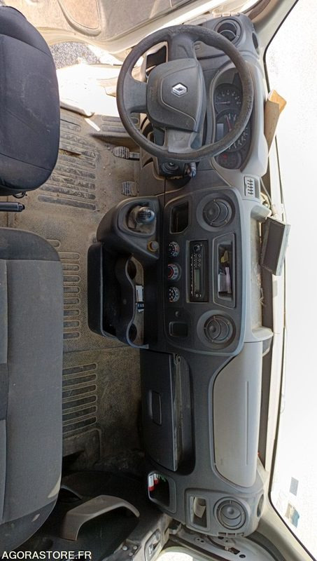 RENAULT MASTER - 2010 - 269084KM (BC-770-DH) - Суцільнометалевий фургон: фото 5 RENAULT MASTER - 2010 - 269084KM (BC-770-DH) - Суцільнометалевий фургон: фото 5