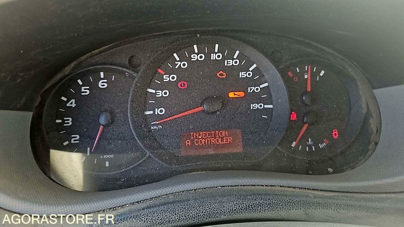 RENAULT MASTER - 2013 / 266123KM - (CY733WT) - Суцільнометалевий фургон: фото 5 RENAULT MASTER - 2013 / 266123KM - (CY733WT) - Суцільнометалевий фургон: фото 5