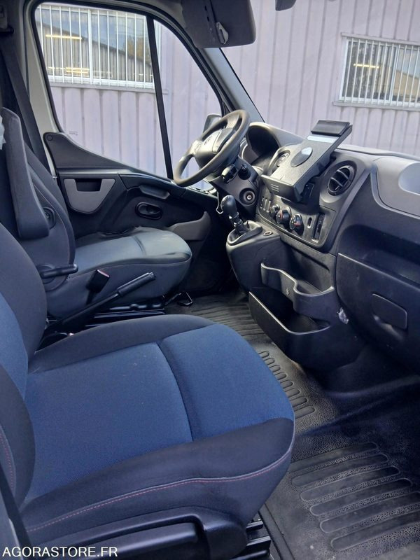RENAULT MASTER - 2016 - 348181 Kms - Суцільнометалевий фургон: фото 3 RENAULT MASTER - 2016 - 348181 Kms - Суцільнометалевий фургон: фото 3