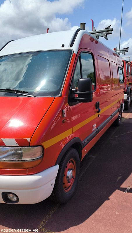 RENAULT MASTER II 2,5D - 2000 - 48197kms - Суцільнометалевий фургон: фото 1 RENAULT MASTER II 2,5D - 2000 - 48197kms - Суцільнометалевий фургон: фото 1